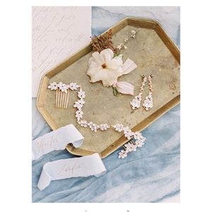 NWT Lindsay Marie hair vine- auriella